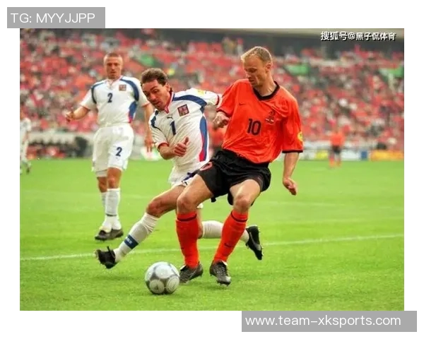 埃因霍温主帅强调荷兰球队需借助欧冠提升实力而非依赖顶尖球员